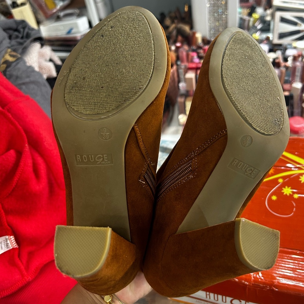 Rouge! Tan Suede Ankle Booties - Picture 4 of 4